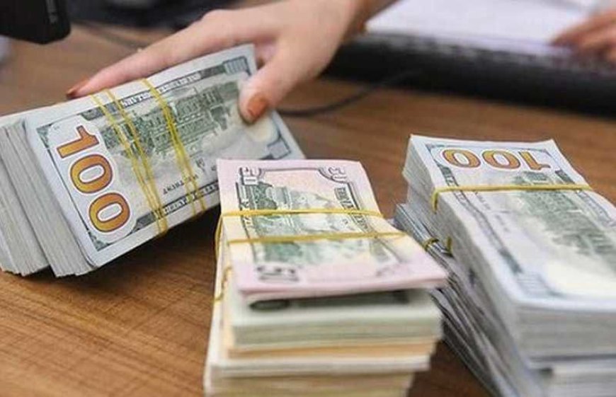 Giá USD tự do chạm đáy