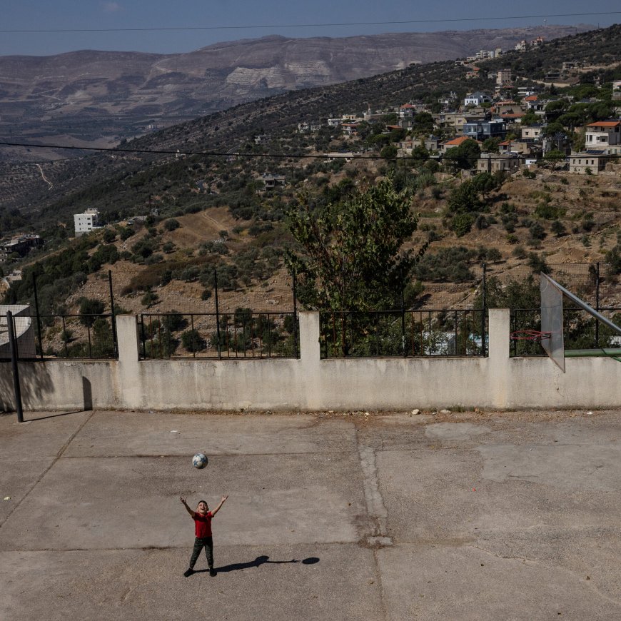 A Lebanese Town Tries to Stay Out of Israel-Hezbollah War