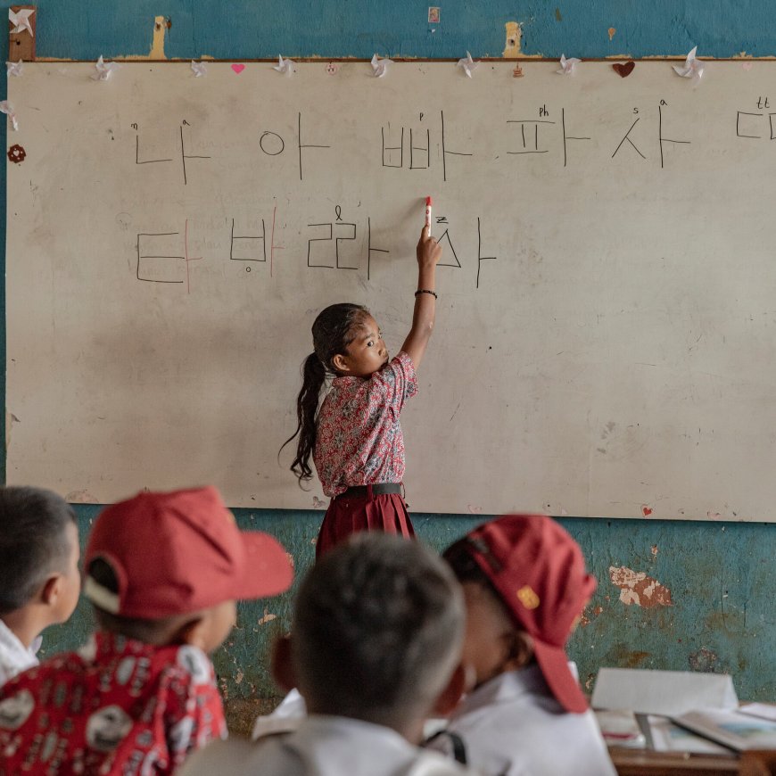 An Indonesian Tribe’s Language Gets an Alphabet: Korea’s