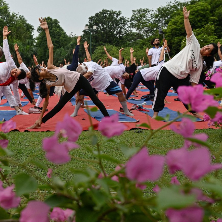 Sharath Jois, Heir to Founder of Ashtanga Yoga, Dies at 53