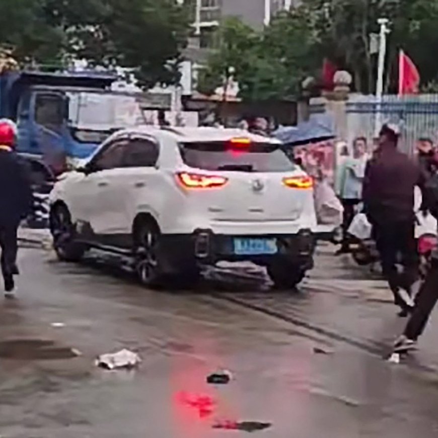 Man Drives Car Into Crowd Outside Primary School in China