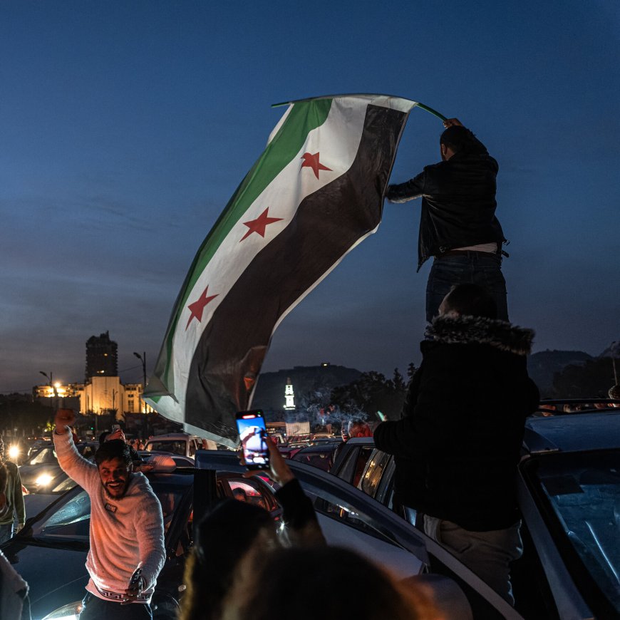 Syrians, in Shock and With Some Unease, Celebrate the Fall of al-Assad