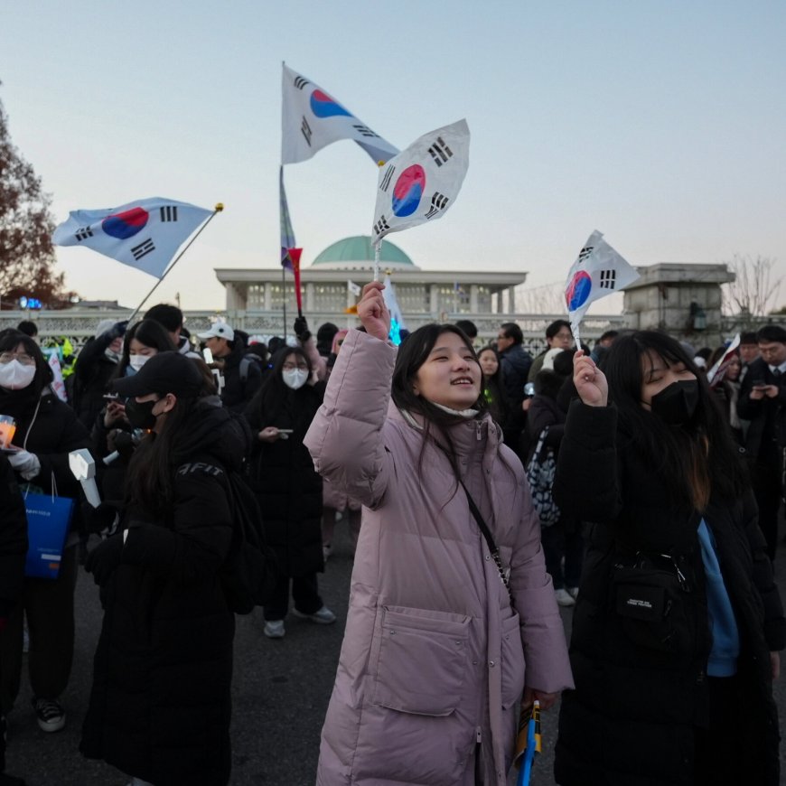 Monday Briefing: South Korea’s Power Vacuum