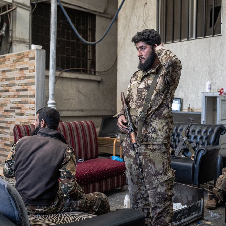 Syria’s Rebel Leader Vows to Disband Armed Factions