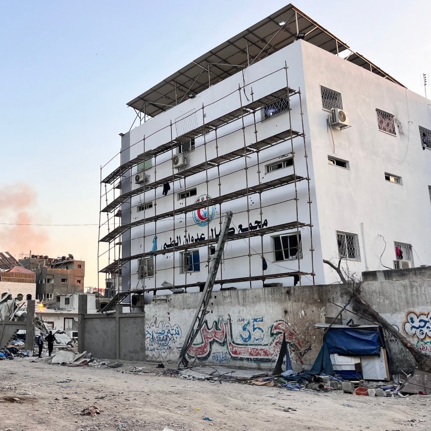 Israeli Military Forces Patients and Staff to Leave Hospital in Northern Gaza