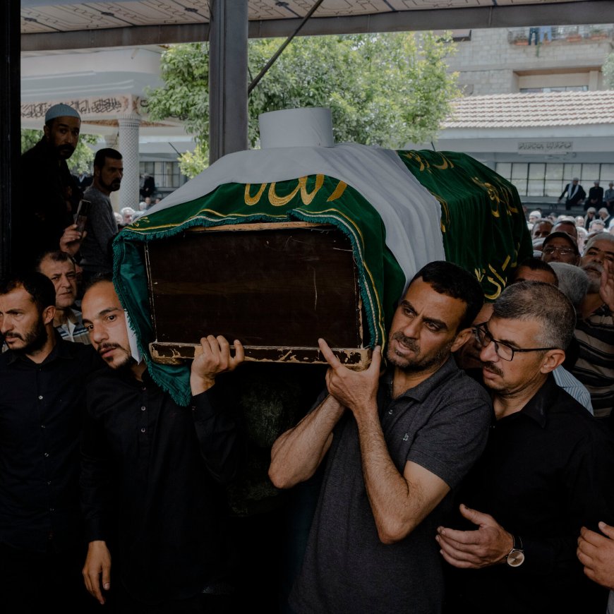 Death Toll From a Wave of Sectarian Violence in Syria Passes 100
