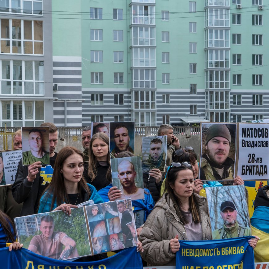 Ukraine and Russia Set to Begin Largest Prisoner Exchange of War