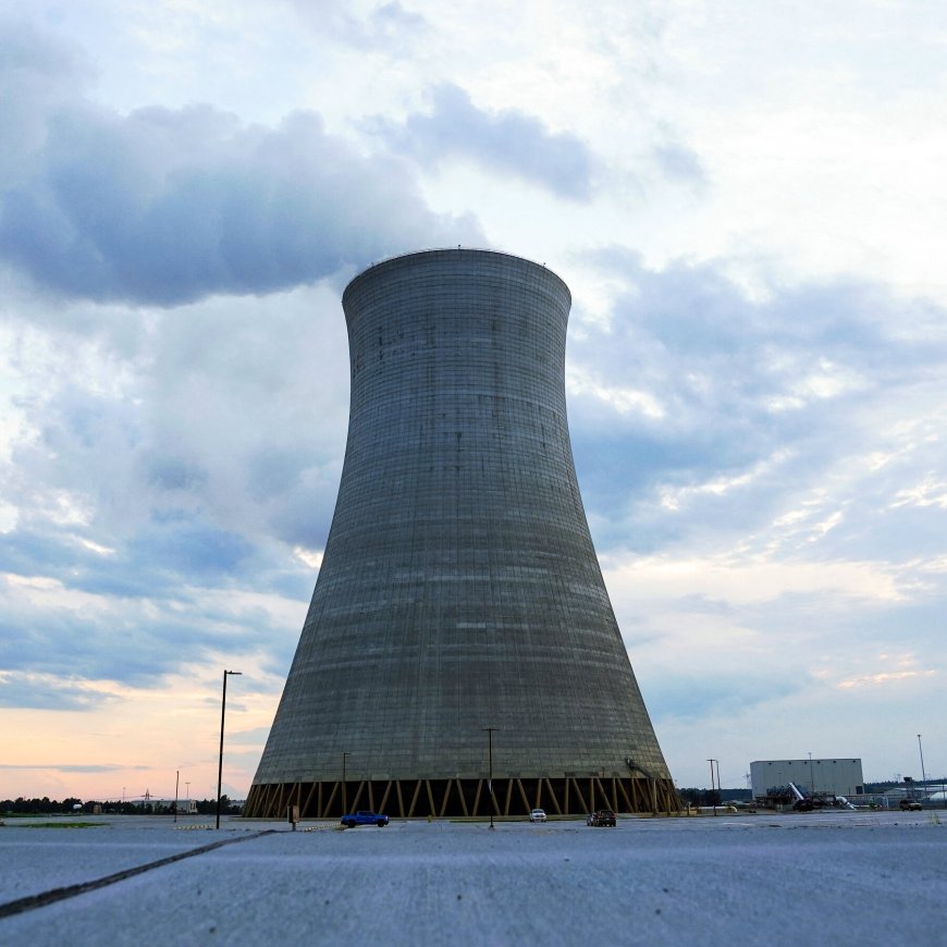 Trump Orders Faster Build-Out of Nuclear Power Plants