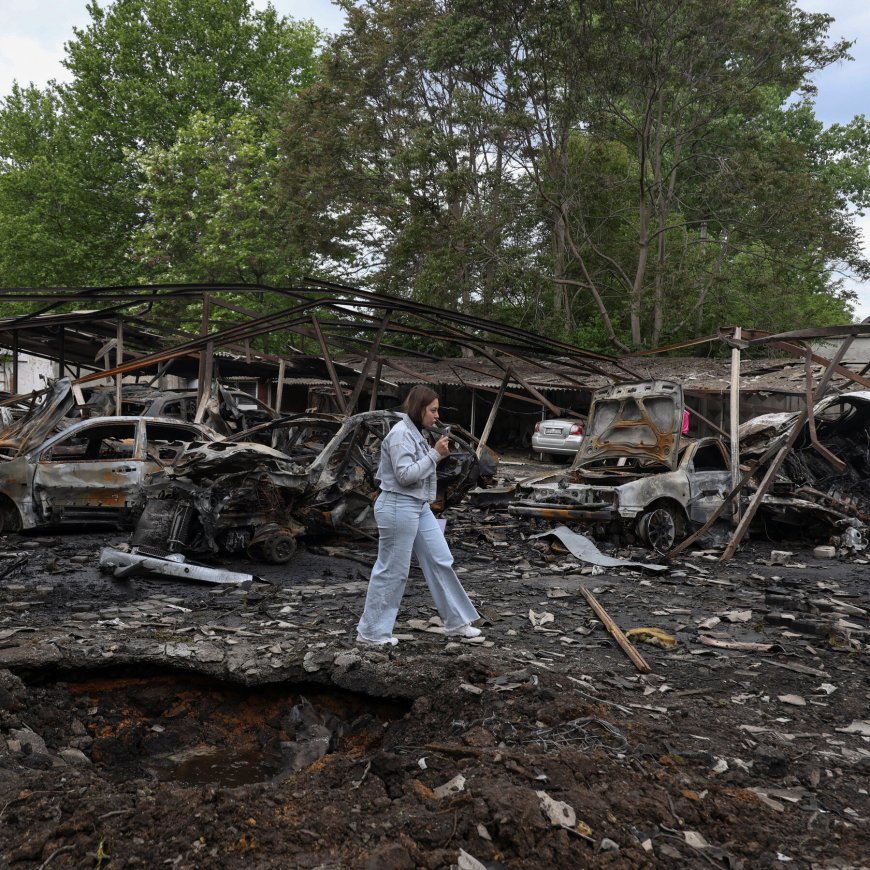 Russia Intensifies Attacks on Ukraine as U.S. Steps Back