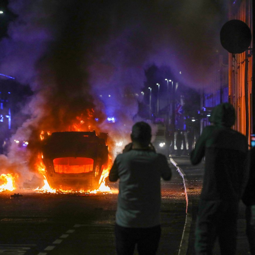 Anti-Immigrant Rioting Stretches Into Second Night in Northern Ireland