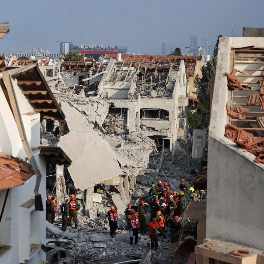 Live Updates: Israel and Iran Defy Calls for De-Escalation With 2nd Day of Attacks
