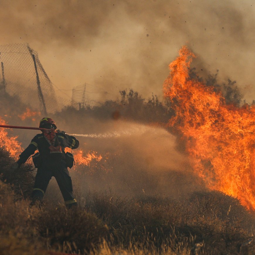 Greece Wildfire Forces Evacuation of 1,500 People From Island of Crete