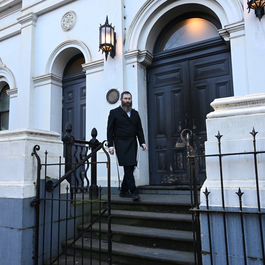 Violence at Synagogue and Restaurant Unnerves Jews in Melbourne