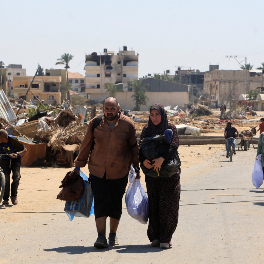 Israel Expands Attacks in Central Gaza City and Raids W.H.O. Offices