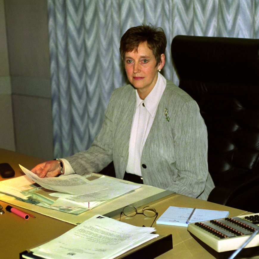 Stella Rimington, First Woman to Lead U.K.’s MI5, Dies at 90