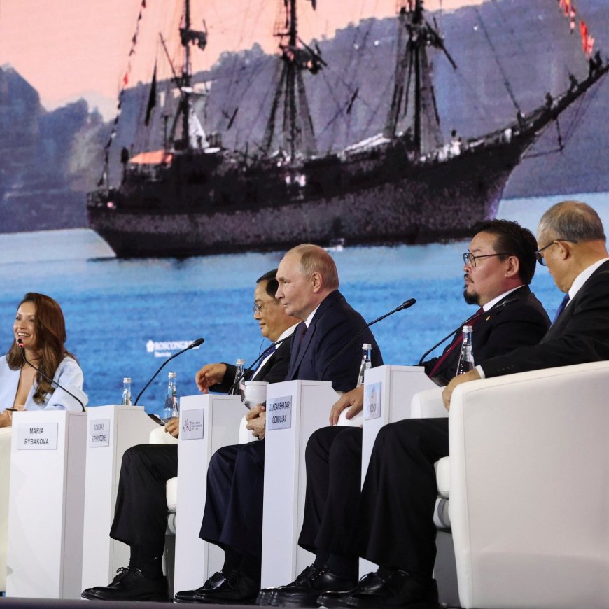 Putin Warns Western Troops in Ukraine Before a Peace Deal Would Be ‘Targets’